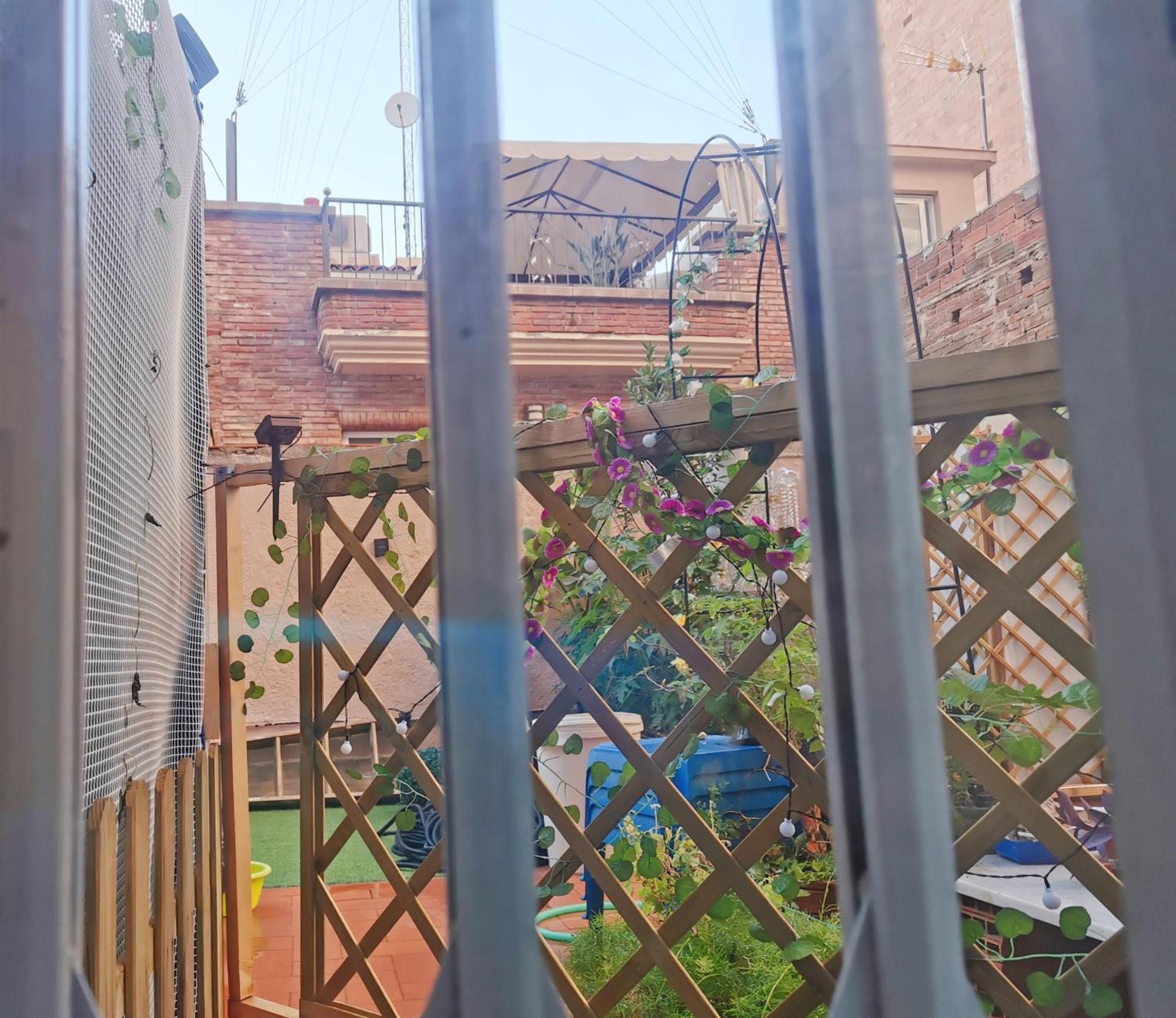 Barcelona Coronahostal Бадалона Экстерьер фото